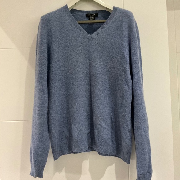 Cashmere Sweater - women’s XL - Lord & Taylor -light denim colour - Picture 1 of 7